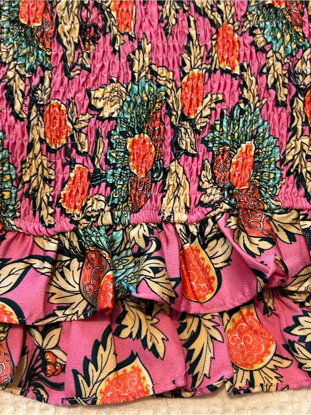 THML smocked gorgeous top - Picture 4 of 6
